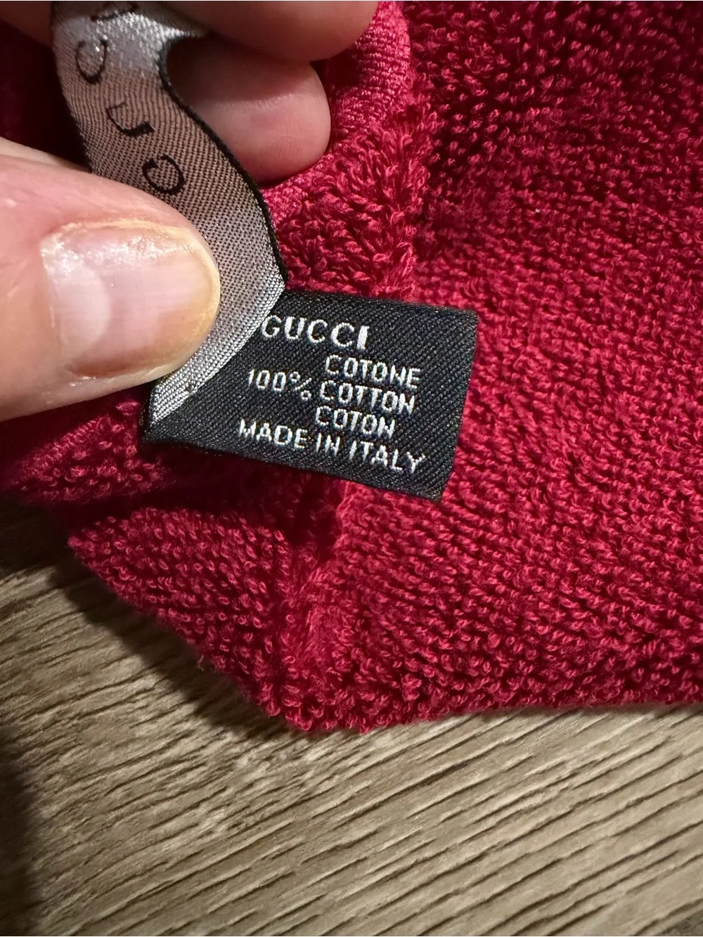 GUCCI Beauty Burgundy Luxury Large Beach Bath Sheet Towel 67.5 X 45 Inches
